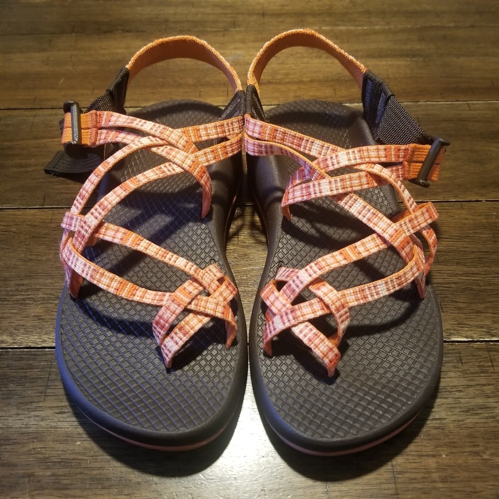 Chaco 7x/2 classic double  strap sandals size w6